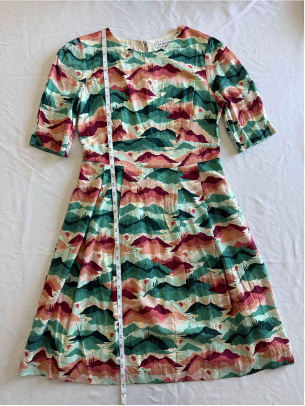 Women's emilyandfin Green Pink Mountain Print Dress S - Picture 9 of 9
